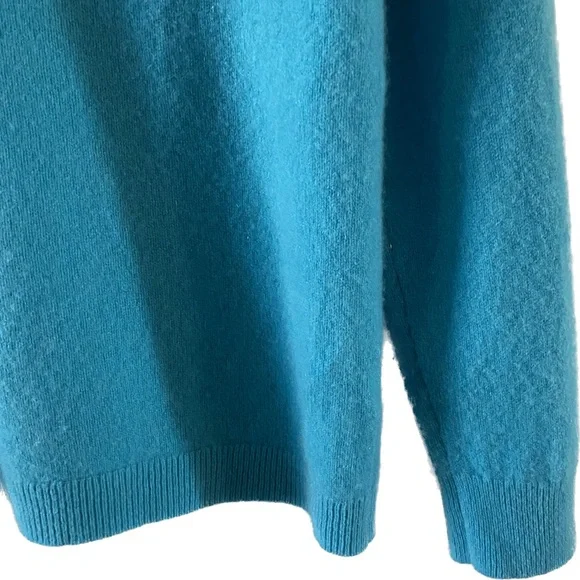 Nordstrom NWOT 100% Cashmere Blue Teal V Neck Sweater Size Large - Picture 8 of 10
